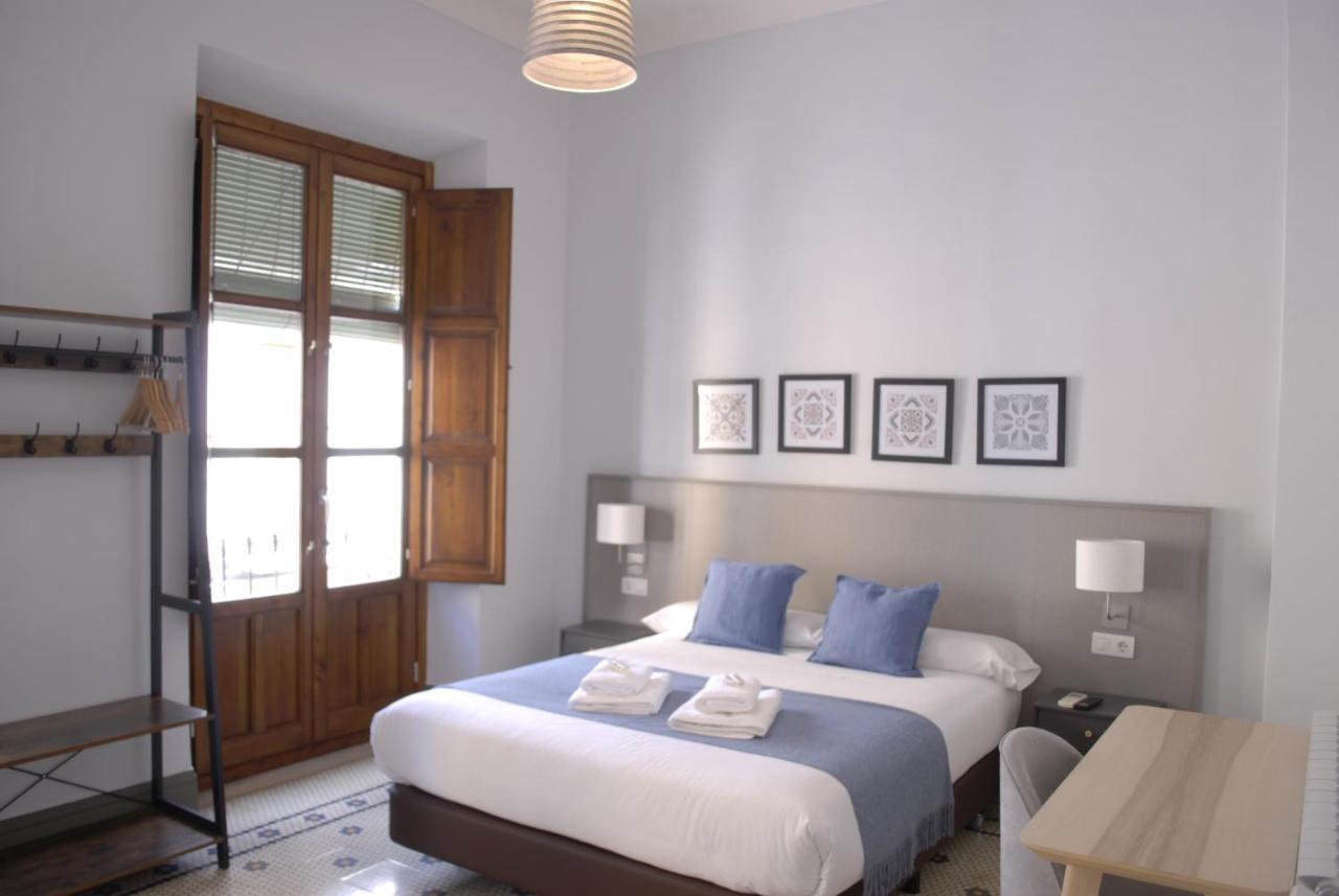La Perla Granada Suites ภายนอก รูปภาพ