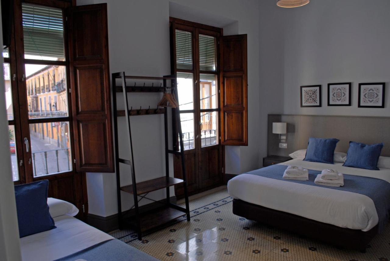La Perla Granada Suites ภายนอก รูปภาพ