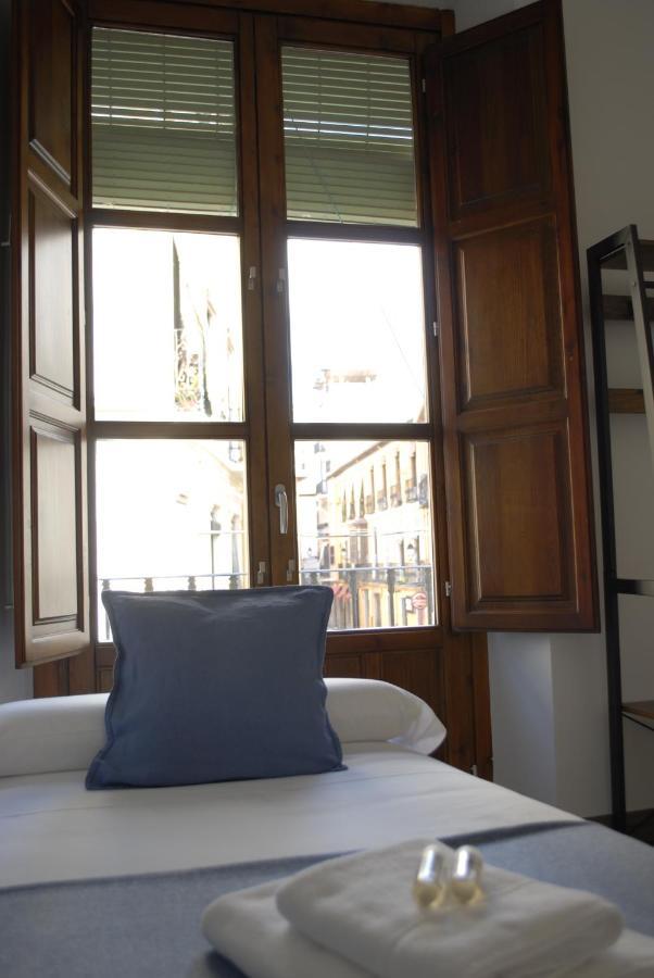 La Perla Granada Suites ภายนอก รูปภาพ