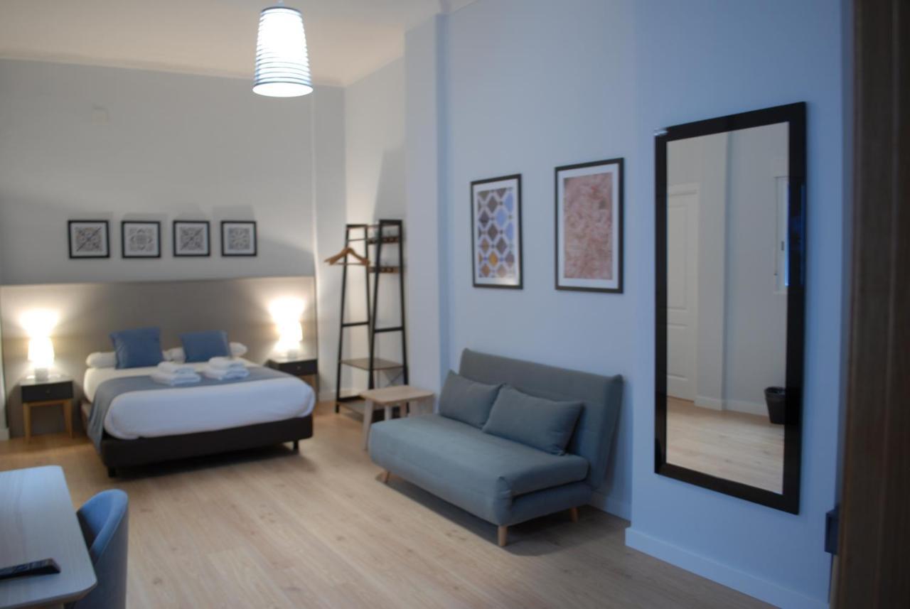 La Perla Granada Suites ภายนอก รูปภาพ
